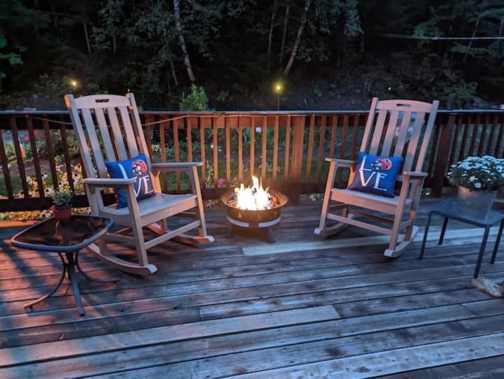 Pond Memories - National Parks Suite - Paddling Included! Surry Bagian luar foto